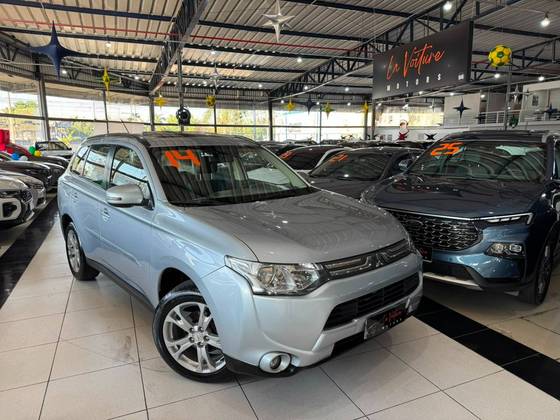 MITSUBISHI OUTLANDER 2.0 16V GASOLINA 4P AUTOMÁTICO MITSUBISHI OUTLANDER 2.0 16V GASOLINA 4P AUTOMÁTICO
